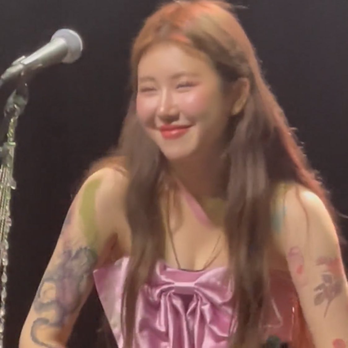 bubbleisyerin's tweet photo. D-22!!

[최애 무대 의상]

아이런거하지맙시다……..

ㅠㅠ
그래도 지금 갑자기 생각나는 의상은
요고
왕리본 핑쿠원피스
왜냐묜 이때 너무 기엽고러블리하고 예뻣오
토깽이 잘 어울리구.. 내 옐블리

사랑행

https://t.co/OeD6JHGxNM https://t.co/tS7k6mVWKN