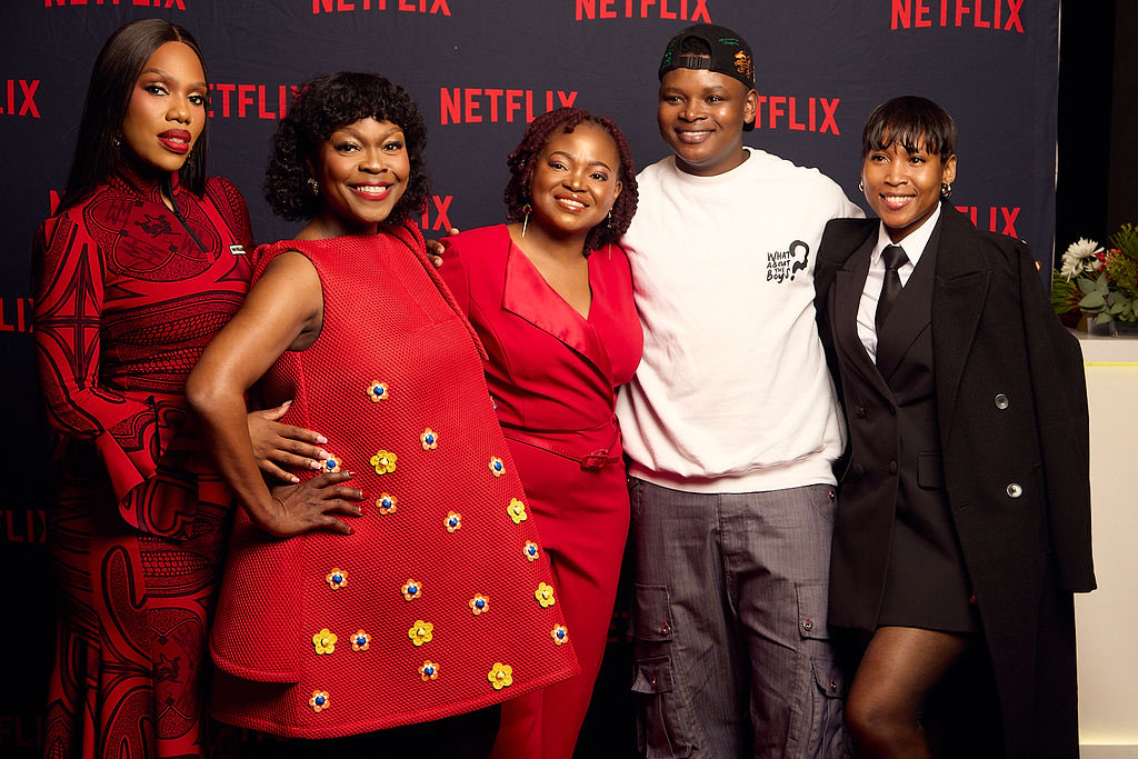 stainedglasstv_'s tweet photo. Last night was cute and all but NOW IT’S YOUR TURN 🏃♀️!
We hope your Netflix logins are ready, WiFi is behaving, you’ve got your popcorn in hand.
The Polygamist is officially streaming ❣️
#ThePolygamist #Netflix #StainedGlassTV #NuMetro https://t.co/9iD8rQXFjM
