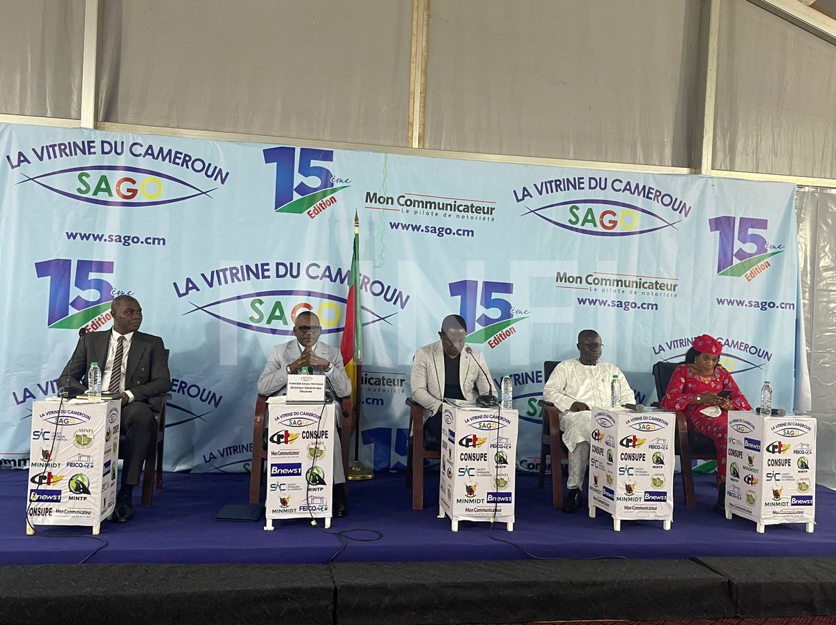 minfi_cameroun's tweet photo. 🎤📱 #SAGO2026 | Plus de 2h d’échanges autour des nouvelles dispositions fiscales liées au dédouanement des téléphones portables.
Une conférence animée par le DG des Douanes, Edwin FONGOD NUVAGA, pour répondre aux préoccupations des usagers. 🇨🇲🤝
#MINFI #DGD https://t.co/tcSmSIW0DU