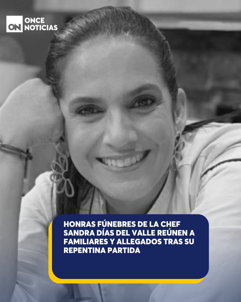 canal11hn's tweet photo. 😢🖤La chef Sandra Díaz del Valle continúa siendo despedida por sus seres queridos en una ceremonia marcada por el respeto y la tristeza. 👉 https://t.co/W20RuwrvKR

#ChefSandra #Velorio #Fallecimiento https://t.co/VoOlECtUpT