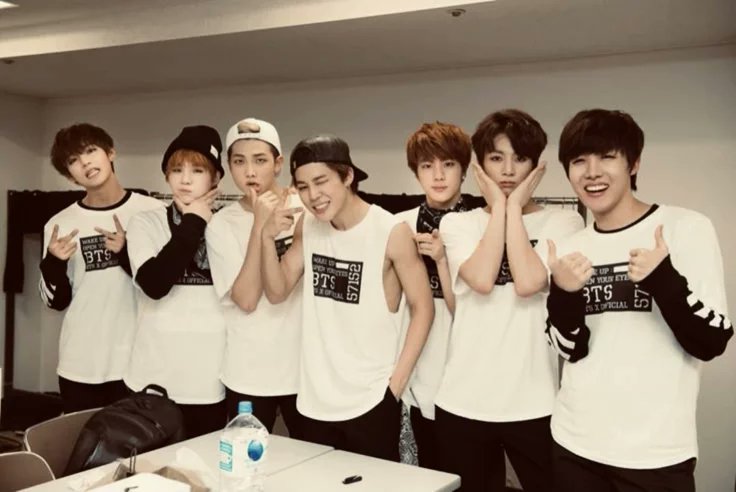 barcelos?🪭 VAI VER O BTS tweet media