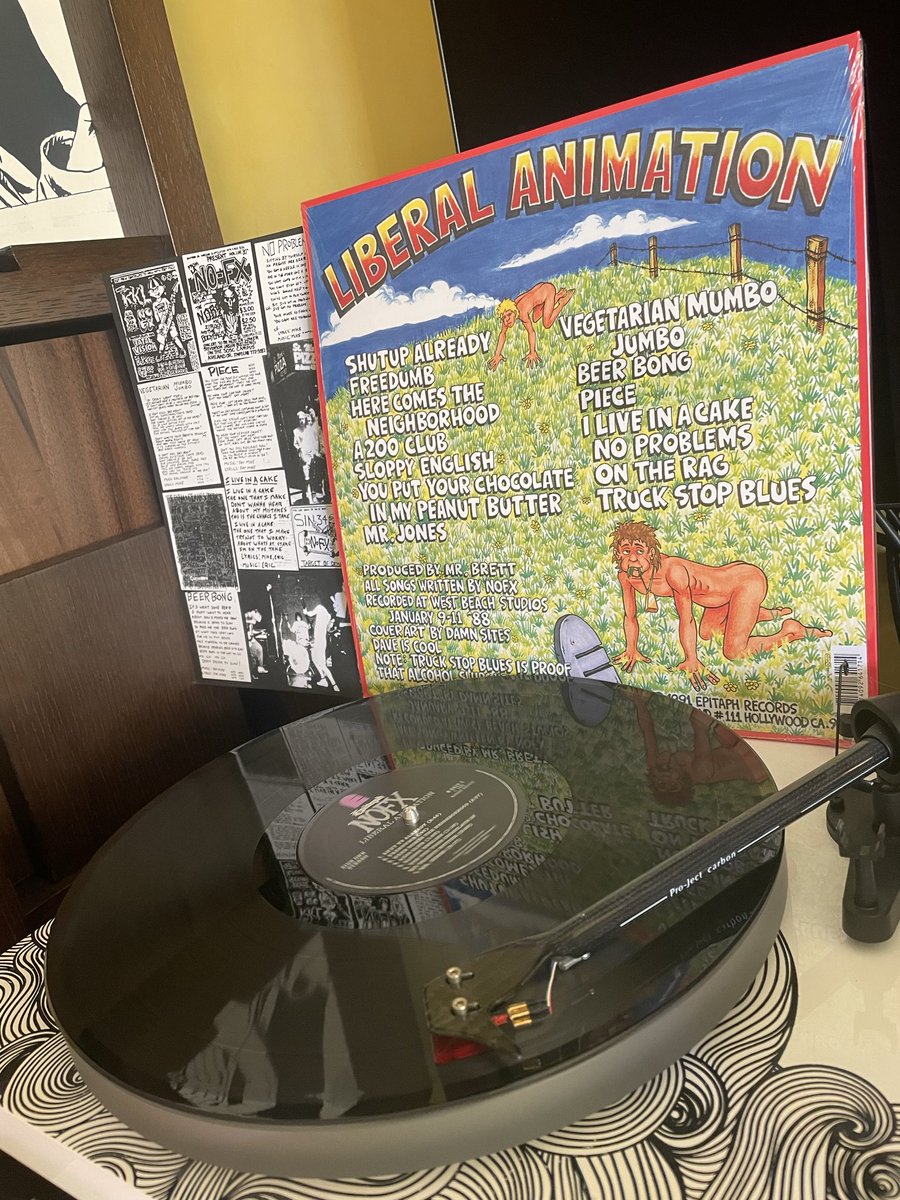 avuiemile's tweet photo. ara mateix sonant ‘shutup already’, dels  NOFX https://t.co/28CgPgTzdH https://t.co/SdjGwfvLwA