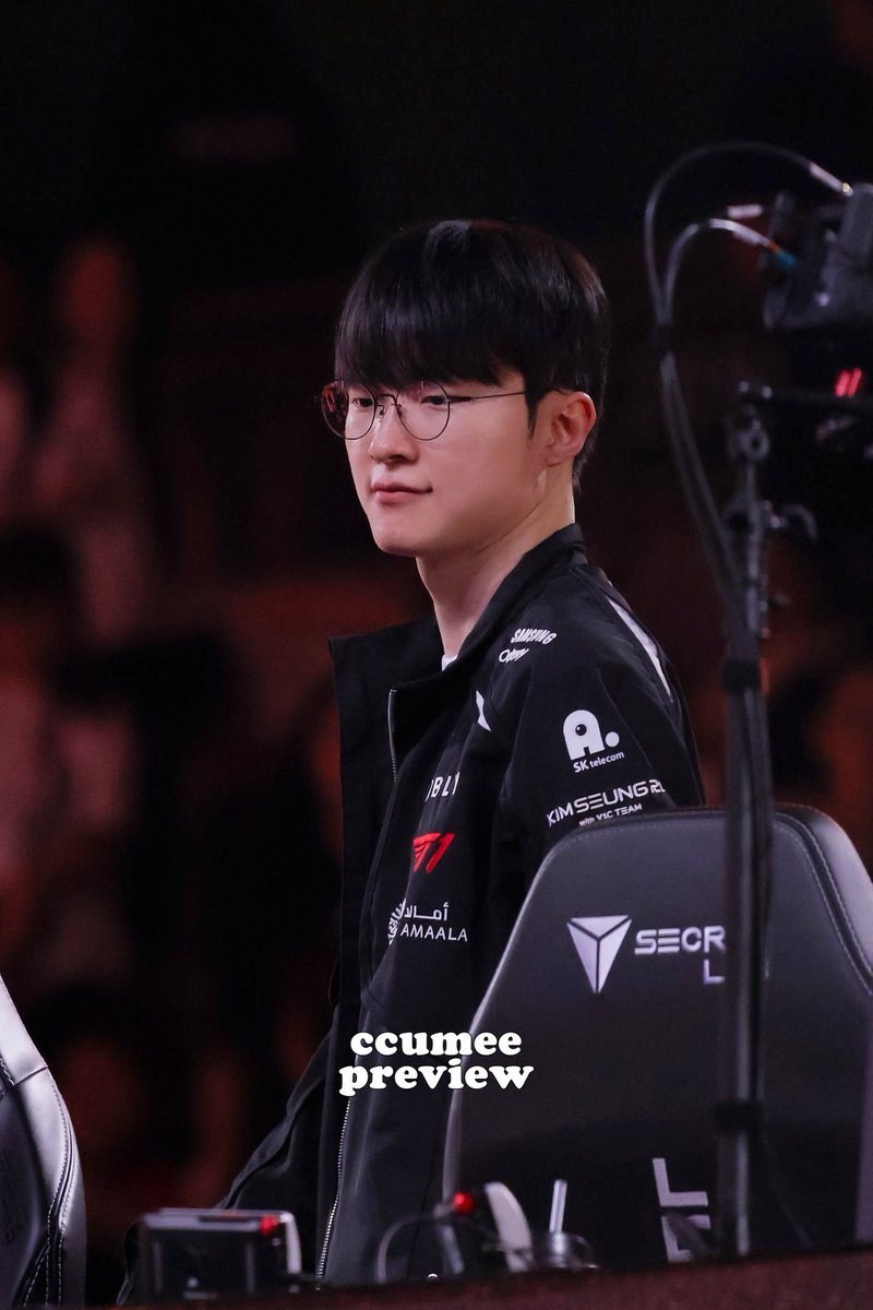 ccum0o0's tweet photo. 260612 로투엠 hle vs t1 프리뷰

고생했어요 일요일에 만나요

#Faker #페이커 @faker https://t.co/ZscpM9bku1