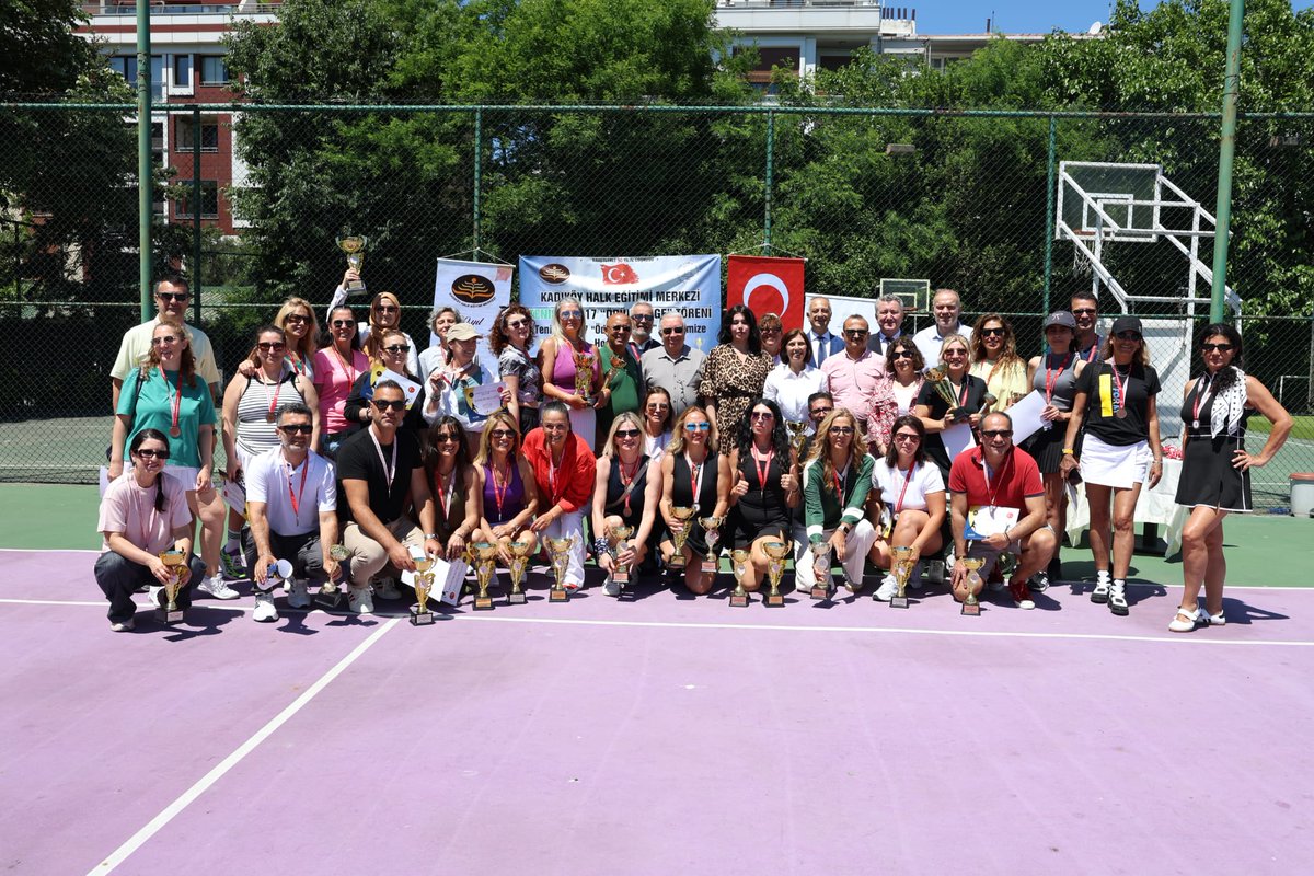 kadikoyhem's tweet photo. #90Yıldır #KadıköyHEM90Yaşında #90YıldırHerKalbeYolOluyoruz @tcmeb @Yusuf__Tekin @CelileErenOKTEN @mebhbogm @topogluemre @N_Alpural @MucahitYentur @izekier53 @mem_ozturk @sedabykol https://t.co/F2anJlNEIL