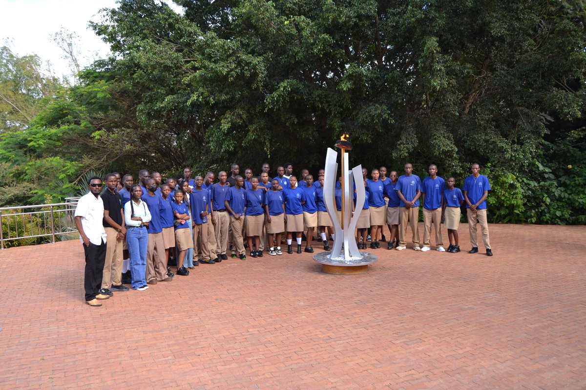 coforwa's tweet photo. Abanyeshuri 50 bibumbiye muri Club y'Ubumwe n'Ubudaheranwa, b'ishuri ryacu, Saint Sylvan TSS, basuye Urwibutso rwa Jenoside yakorewe Abatutsi rwa Kigali, mu rwego rwo kunamira  no kwibuka  abazize Jenoside yakorewe Abatutsi mu 1994. https://t.co/uaPtjtsGnF