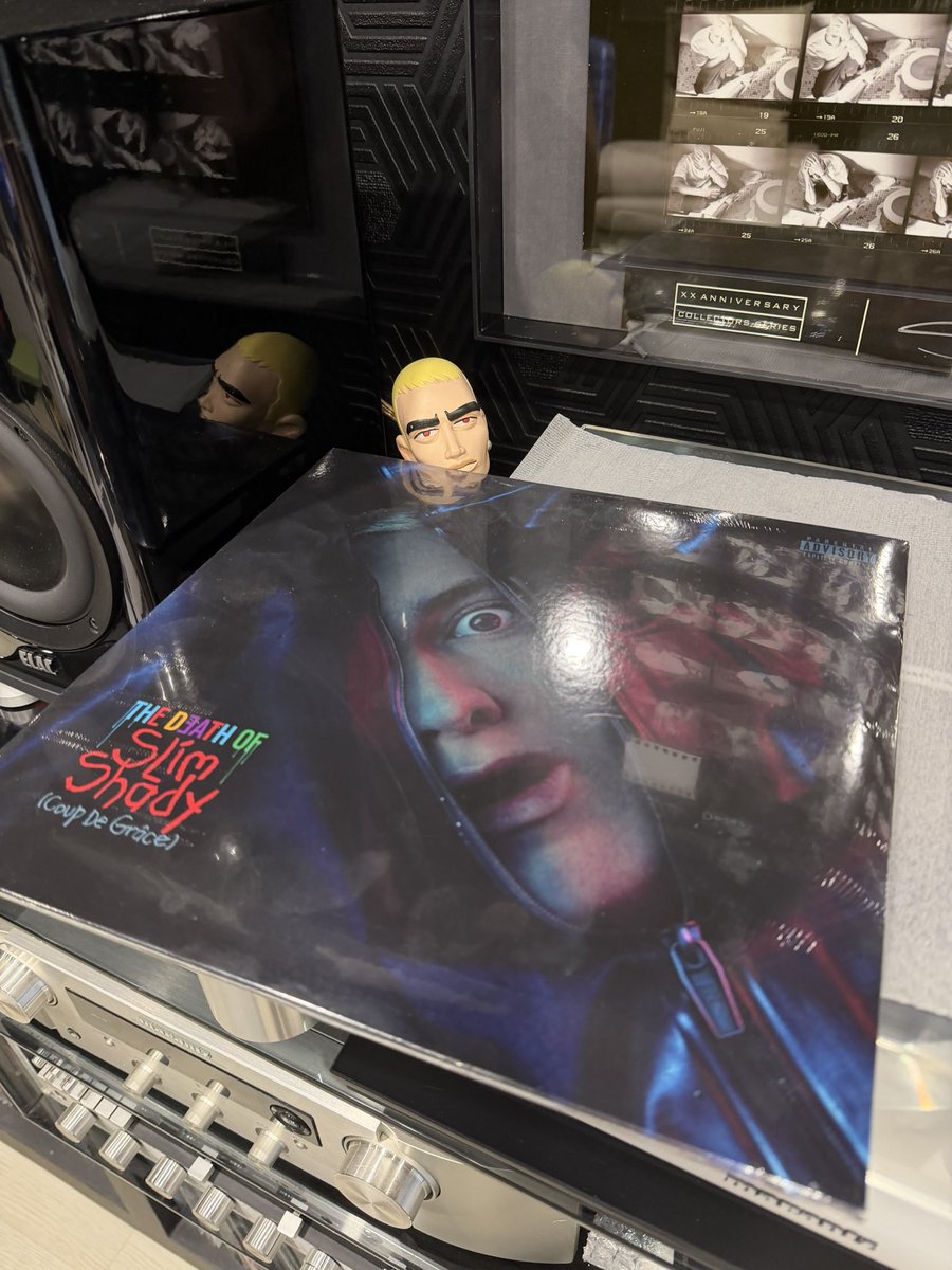 IgorBasenko's tweet photo. Collection update: an unofficial red vinyl edition of the TDOSS album. It features an alternative tracklist design. https://t.co/KwX3ID9mEs
