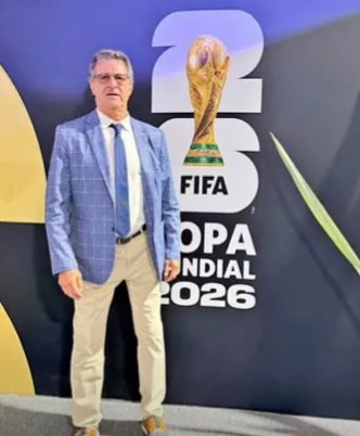 joseriquelme45's tweet photo. Mario Kempes: campeón del mundo,mejor jugador y máximo goleador con Argentina 78. y con un corazón medio valenciano  presente en México para  el Mundial 2026. https://t.co/l8eVmfHgOA