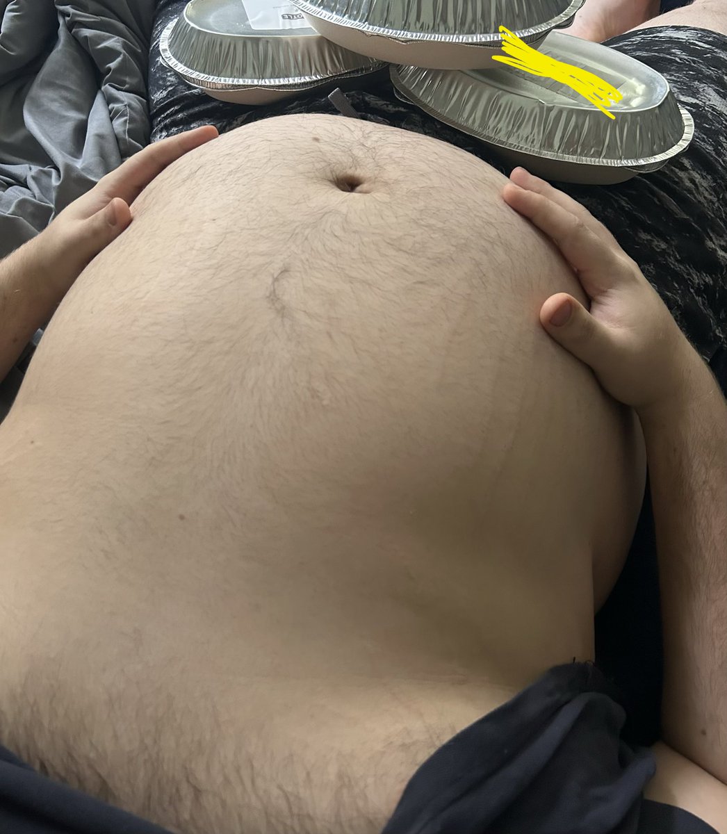 PlummyBeast's tweet photo. Happy #fatboyfriday but I’m a fat boy everyday https://t.co/a4D4C68ePu