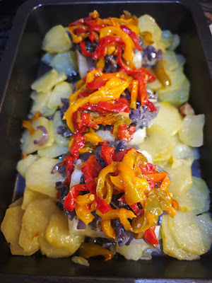 KatySnchez's tweet photo. Para hincar el diente : Bacalao a la portuguesa en horno
#bacalao #horno #pimientos #cebolla
https://t.co/xMyfICZ06B https://t.co/UnCQVzXnl9