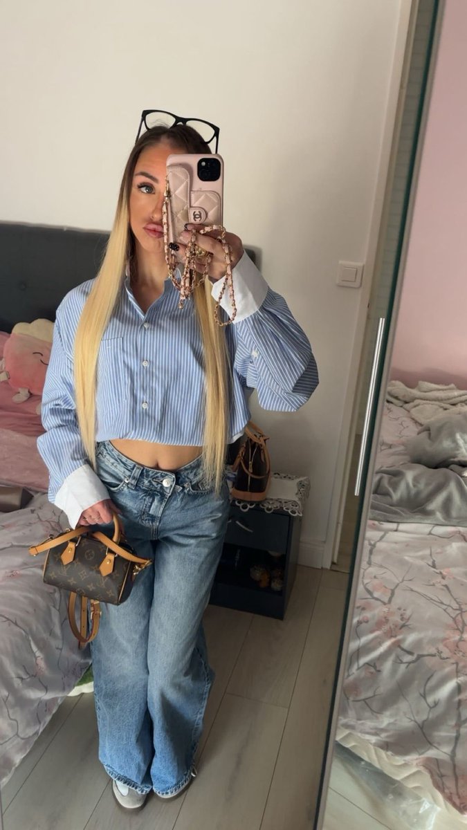 ClaraLauu tweet media
