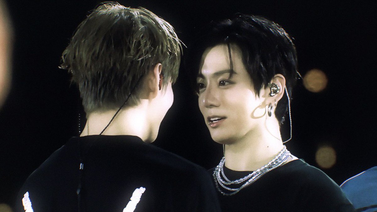 kookvtwins's tweet photo. ⋆♥︎˚.⋆ https://t.co/ye44spJC0j