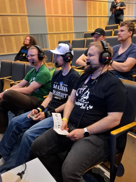 pelimaraton's tweet photo. Pelimaraton on alkanut!! 💛💛🖤🖤
#Pelimaraton #Pelit #Oulu #Technopolis https://t.co/JTKBqty58x