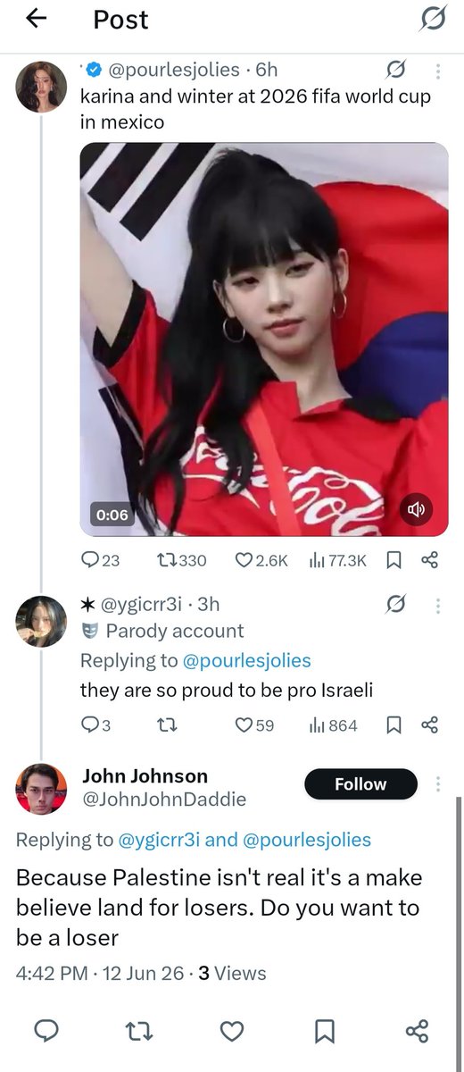 ygicrr3i's tweet photo. @jiathequeenn they dont even care about it they only care when bts or taehyung is there https://t.co/wi7gqpuK5s
