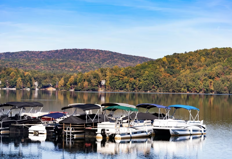LisaSteeleRE's tweet photo. Lake Arrowhead was named one of the 2026 Top Communities of the Year by https://t.co/LNCwKHznrB

With scenic views, lake access, golf, trails, and everything else you could want from the lake, you can see why!

📷Lake Arrowhead GA  #lakearrowhead #lakearrowheadga #lakerealestate https://t.co/IHzhdfwhXi