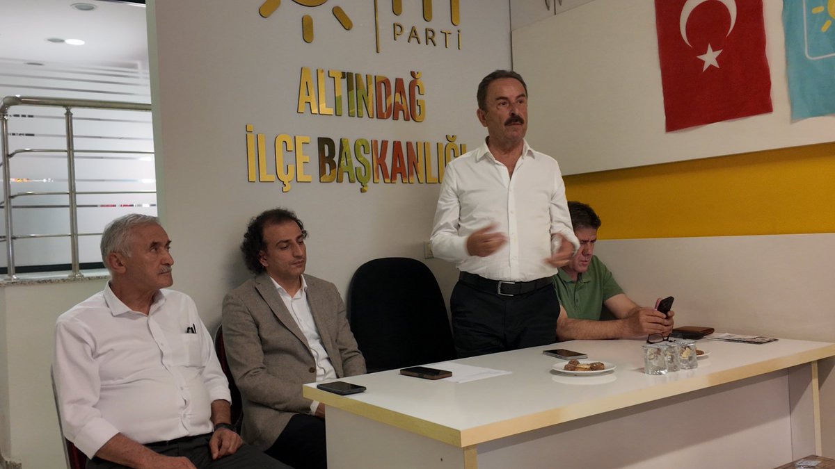 iyipartialtinda's tweet photo. İl Başkanımız @YenerYILDIRIM06 başkanlığında, İlçe Başkanımız @SinanOKDEMR  ve ilçe teşkilatımızın katılımıyla, Altındağ Genişletilmiş İlçe Toplantımızı gerçekleştirdik. Toplantımız ilçemiz ve partimiz için hayırlara vesile olsun🇹🇷

@MDervisogluTR 
@Ozturkdenizli
@iyiparti https://t.co/j35DatZ1UI