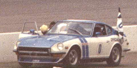 CustomByarlant's tweet photo. Took a crack at making a replica livery in FH6 for once, and eh, yeah I think it turned out alright

for those curious it's based on 1973-74 240s used by USAC for their pace cars (with the third ref-pic here being one of 50 duplicates used for promos), pretty nifty stuff. https://t.co/u0l5UoDLCM