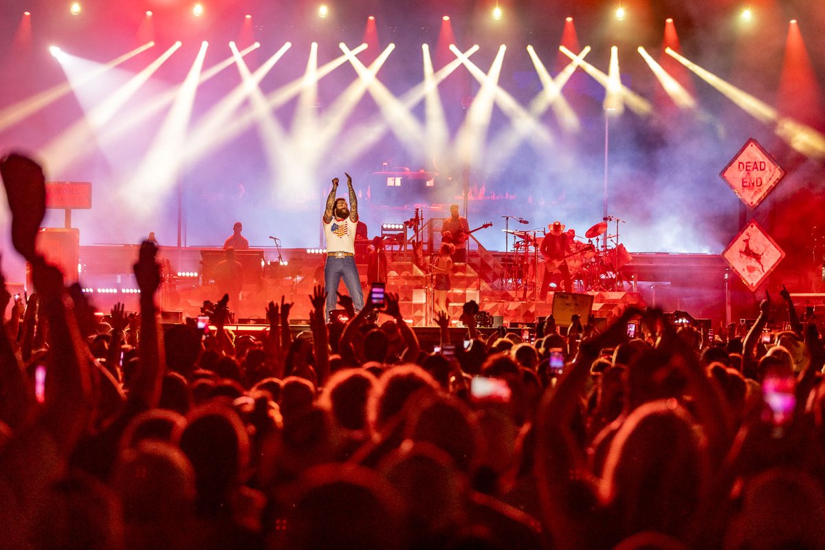 Carolina Country Music Fest tweet media