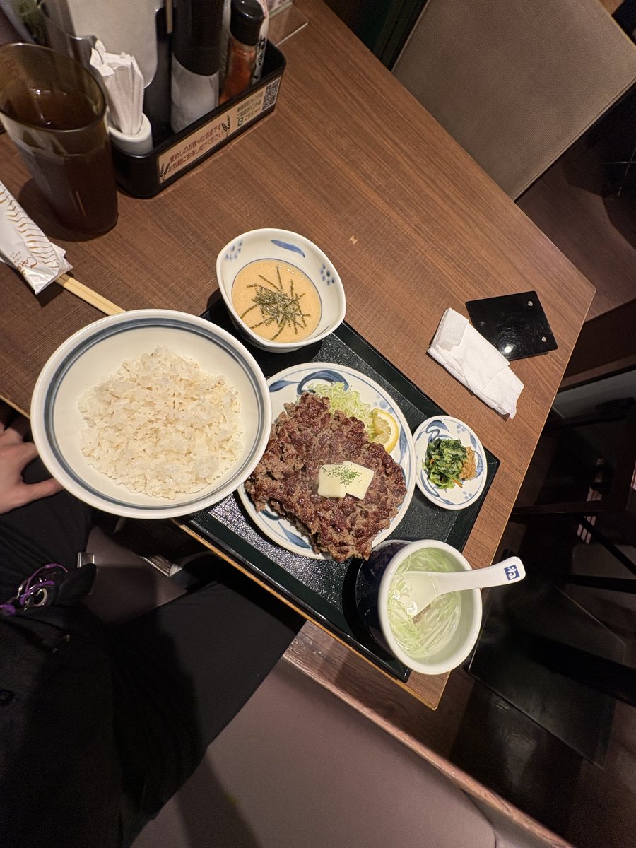 69R___'s tweet photo. 過食期かも。お腹空いた。最近のご飯。新高円寺水明、ねぎし、近所の焼き鳥屋、近所の町中華。 https://t.co/NrCu8UarQD