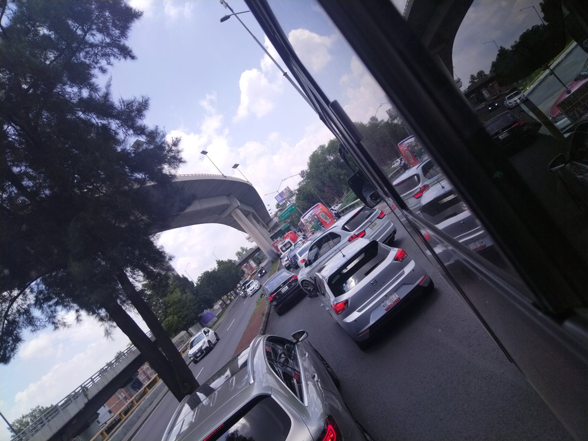 RAB929316288826's tweet photo. @TlalpanVecinos Cerrado la AUTOPISTA MÉXICO CUERNAVACA. https://t.co/T9Jx725ox1
