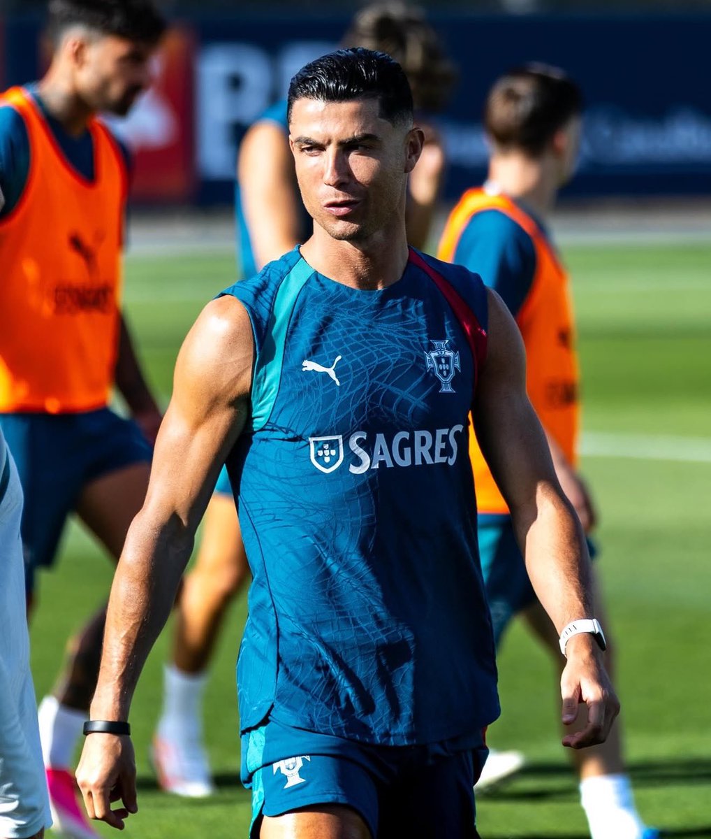 Cristiano Ronaldo News tweet media