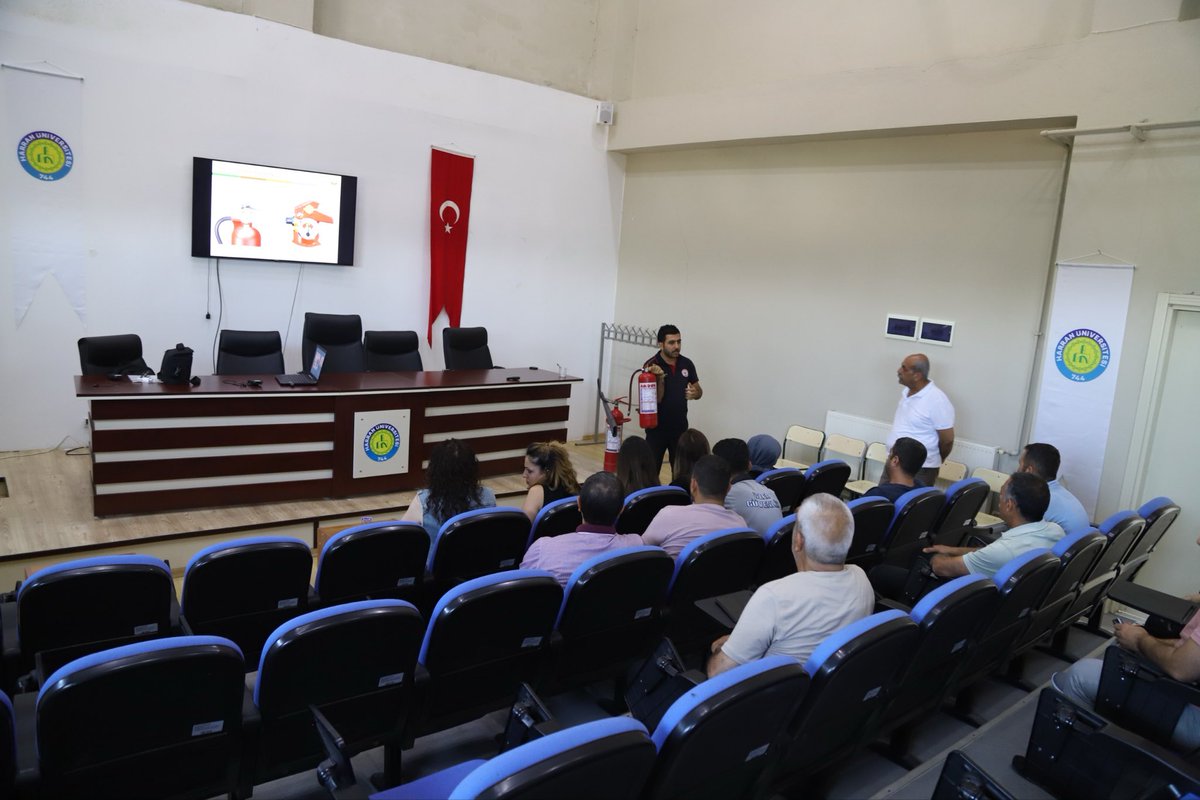 HilvanMyo's tweet photo. Şanlıurfa İtfaiye Daire Başkanlığı tarafından akademik ve idari personelimize “Yangın Yapısı &amp; Gelişimi  ve Yangına İlk Müdahale” konulu bir eğitim verildi. Daire Başkanlığı’na ve eğitimi veren değerli eğitmenlere teşekkür ederiz.  @hrumedya @mtahirgulluoglu https://t.co/d2450vfwAk