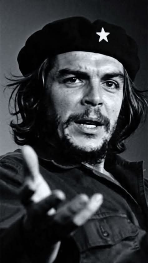 Anita_Zurda's tweet photo. Lealtad sin grietas, firmeza sin titubeos. El Che no solo soñó un mundo mejor: luchó por él hasta el último aliento. ✊🏼🔥 

! Buenas tardes revolucionarios de todo el mundo ! 

✊! Hasta la Victoria Siempre! https://t.co/FQGZDP6A9a