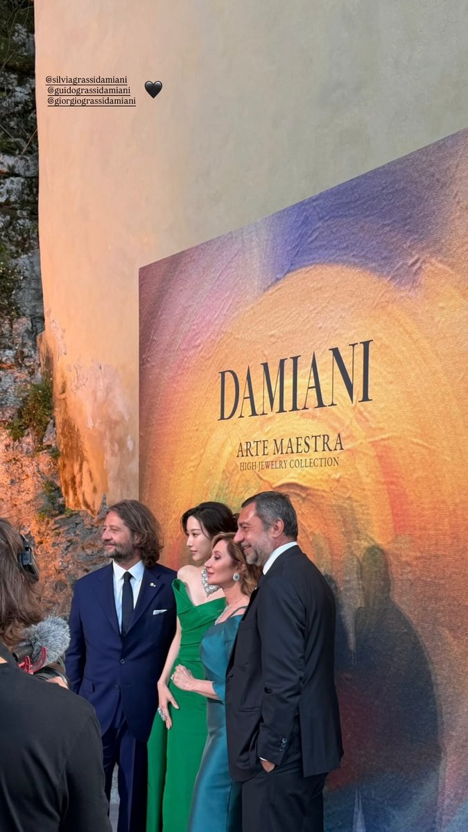 Shinshinglobal's tweet photo. 260613.☘︎ ݁˖ m_kayoung instagram stories
🔗 https://t.co/LwsHMPxm3I

#MunKaYoung #문가영 #MoonGaYoung 
#Damiani #다미아니 #DamianiArteMaestra https://t.co/rz6BXQogs9