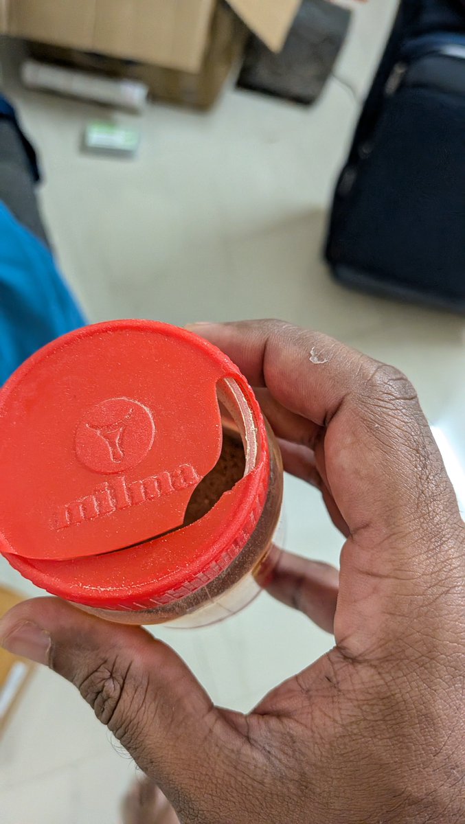 VarunVjn's tweet photo. Disgusted with @DTDCIndia  Consignment D3504809203 arrived a week late, clearly tampered with &amp; vandalized. 10 sunglasses STOLEN, mugs shattered, &amp; pepper powder intentionally dumped inside. Absolute goon behavior. I need answers! @jagograhakjago  @consaff https://t.co/iNuuN0UOAP