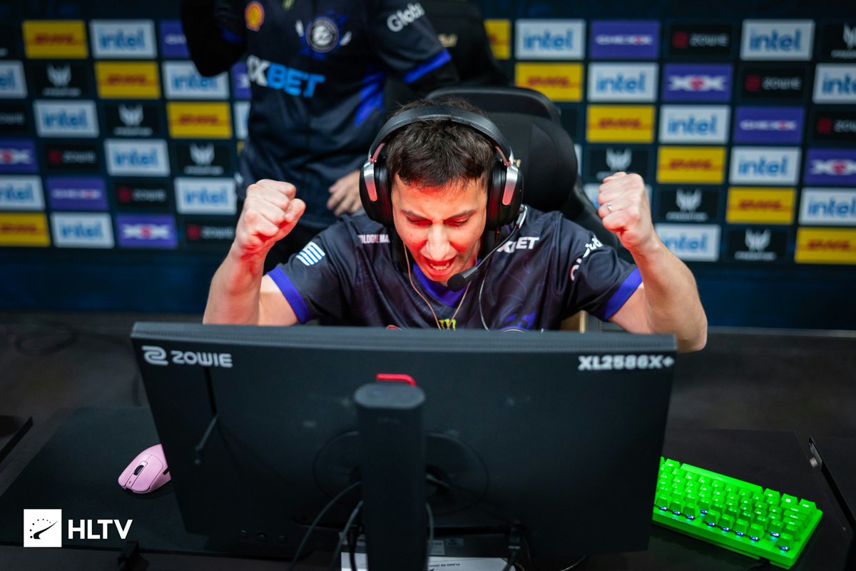 infocsarg's tweet photo. 🟣👏 9Z LE GANÓ A VITALITY EN EL STAGE 3 DEL MAJOR!

HISTÓRICO triunfo de la violeta frente al MEJOR EQUIPO DEL MUNDO por 2-1. Con este resultado 9z pasa estar 2-0 en el Swiss y a un BO3 de PLAYOFFS.

Mañana 9z jugará por la clasificacion a la última etapa del MAJOR. https://t.co/yoy5FCQ0Xe