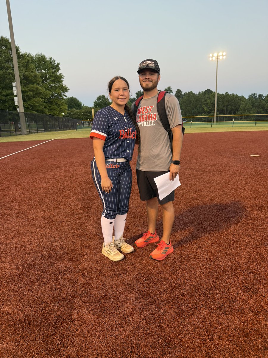 CyndlPurvis's tweet photo. Thank you @PGFnetwork and all of the coaches in attendance for a great camp last night!

@coachK73 @CoachFrankReed @defo25 @CoachJStan @EC05Bilz https://t.co/sMOP4gsMZe