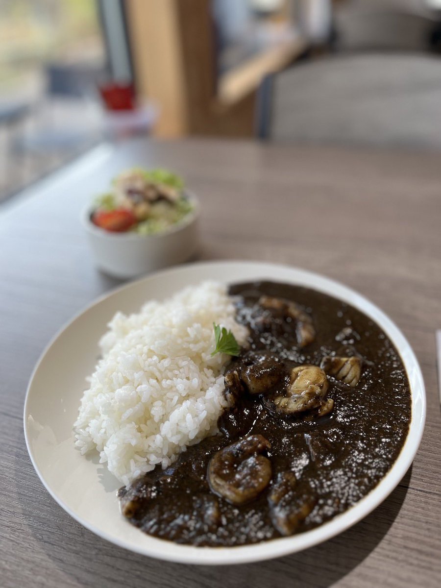R_C_CONNECT's tweet photo. 本日もよろしくお願い致します
OPEN. 9:30
L.O. 16:00  CLOSE.17:00
🌭🍛🍰🥤ご用意しております🚙🏍️
只今は☀️
お持ち帰りもできます
お車でのご来店も歓迎
#榛名湖 #群馬ツーリング #ライダースカフェ #ライダーズカフェコネクト #riderscafeconnect https://t.co/Hck6W1MA8w