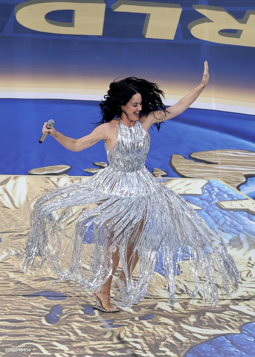 KatyActivity's tweet photo. Katy Perry performs at the opening ceremony of the 2026 #FIFAWorldCup. https://t.co/LVQGlFikdj