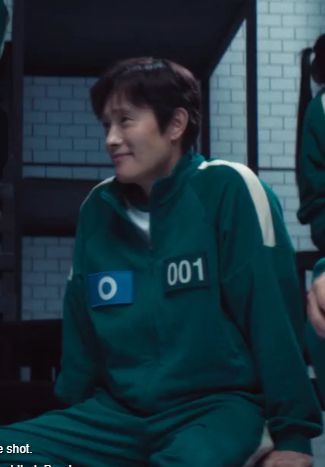 the_smokeycat's tweet photo. I wonder how absolutely no one in the dorms noticed inho's massive and probably very painful erection when he was around gihun. like, for real? https://t.co/qTFji1W4O2