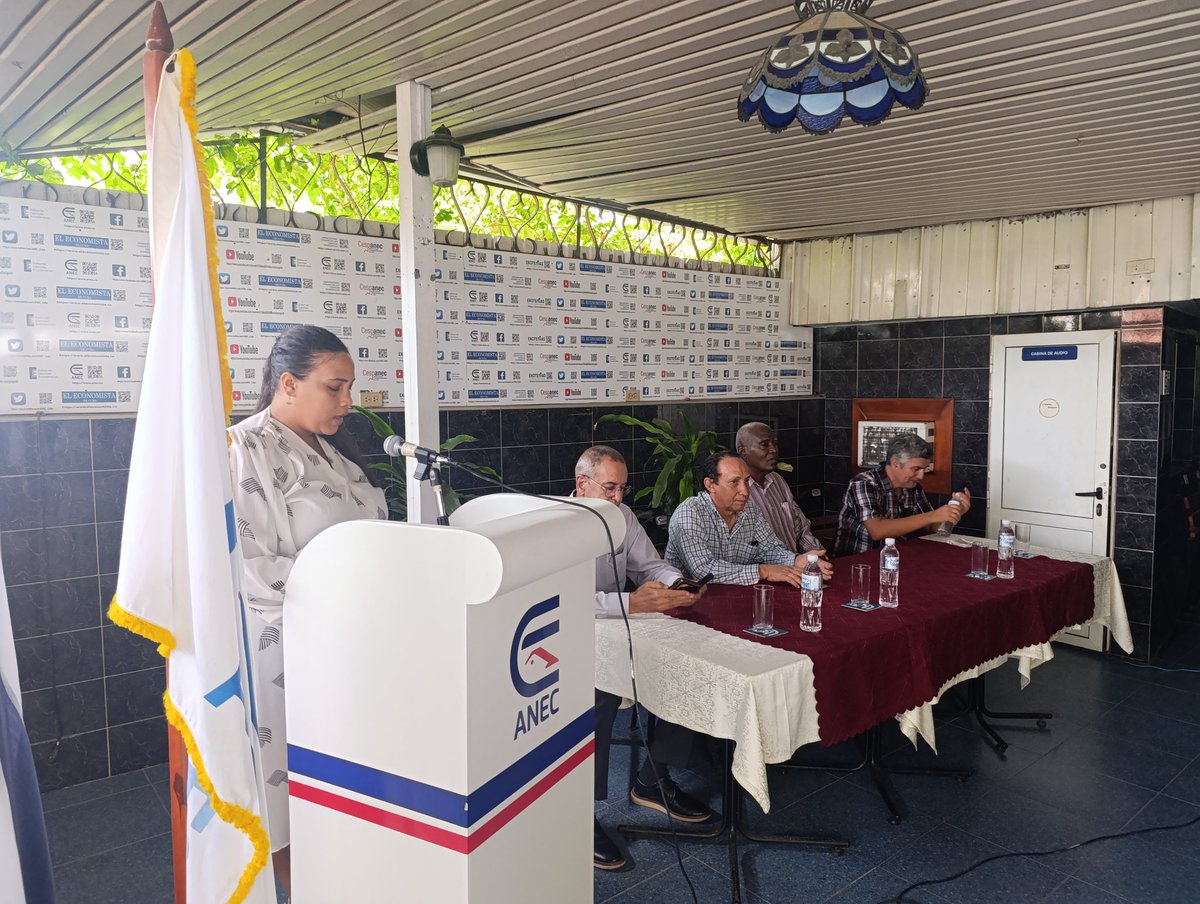 AnecCuba's tweet photo. Hoy la #ANEC nacional se viste de gala para reunirse con trabajadores, asociados y personalidades con vínculos profesionales afines,  para celebrar el #47AniversarioDeLaANEC a celebrarse el 14 de junio. https://t.co/hovVj1toHl