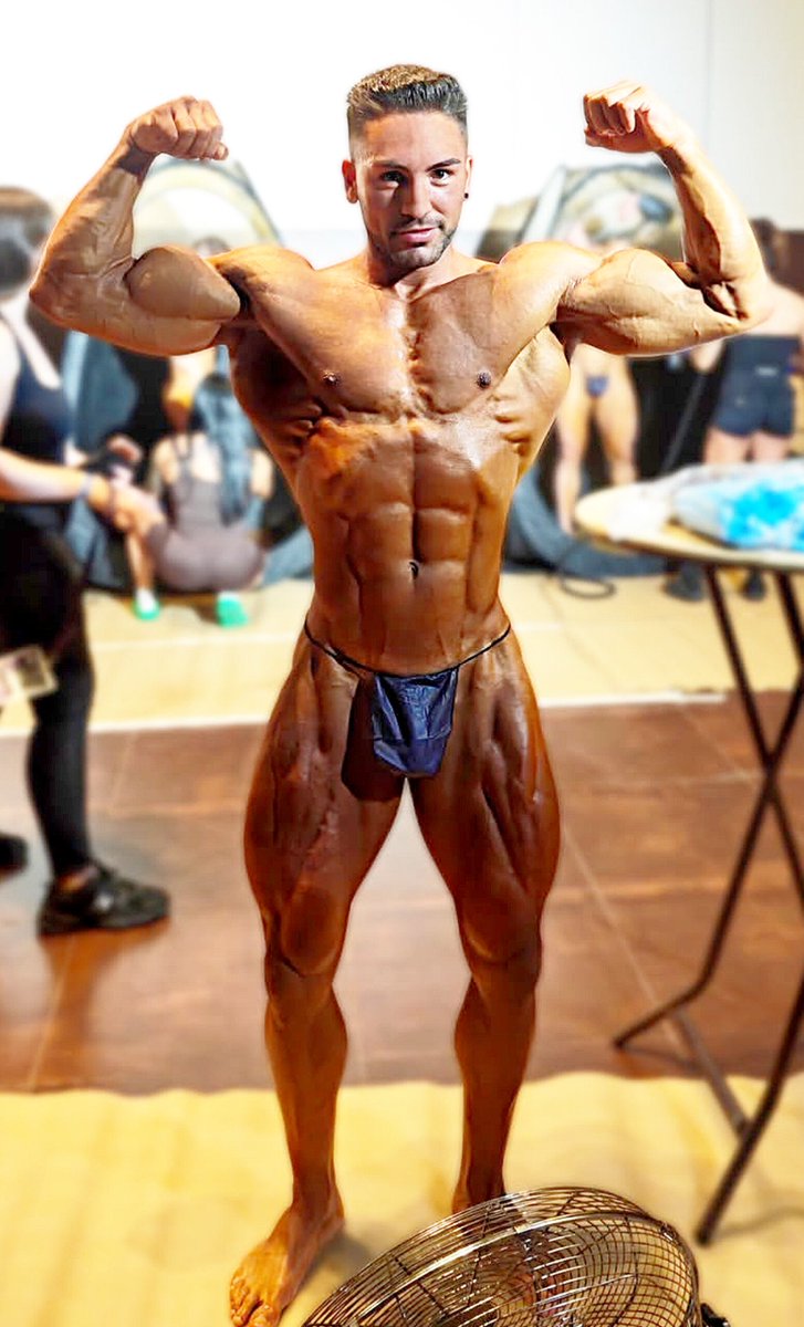 BodybuildersHOT's tweet photo. 💪 ANXO MARTINEZ
👊 https://t.co/Nye3yd9sve

#bodybuildingbackstage #bodybuilding #backstage #nakedbodybuilder #muscles #hotbodybuilder #bodybuildingtan #protan #ifbbpro #bodybuilder #naked #nakedposing #tanningsession #nakedtanning #tanning https://t.co/8vrgbimMas