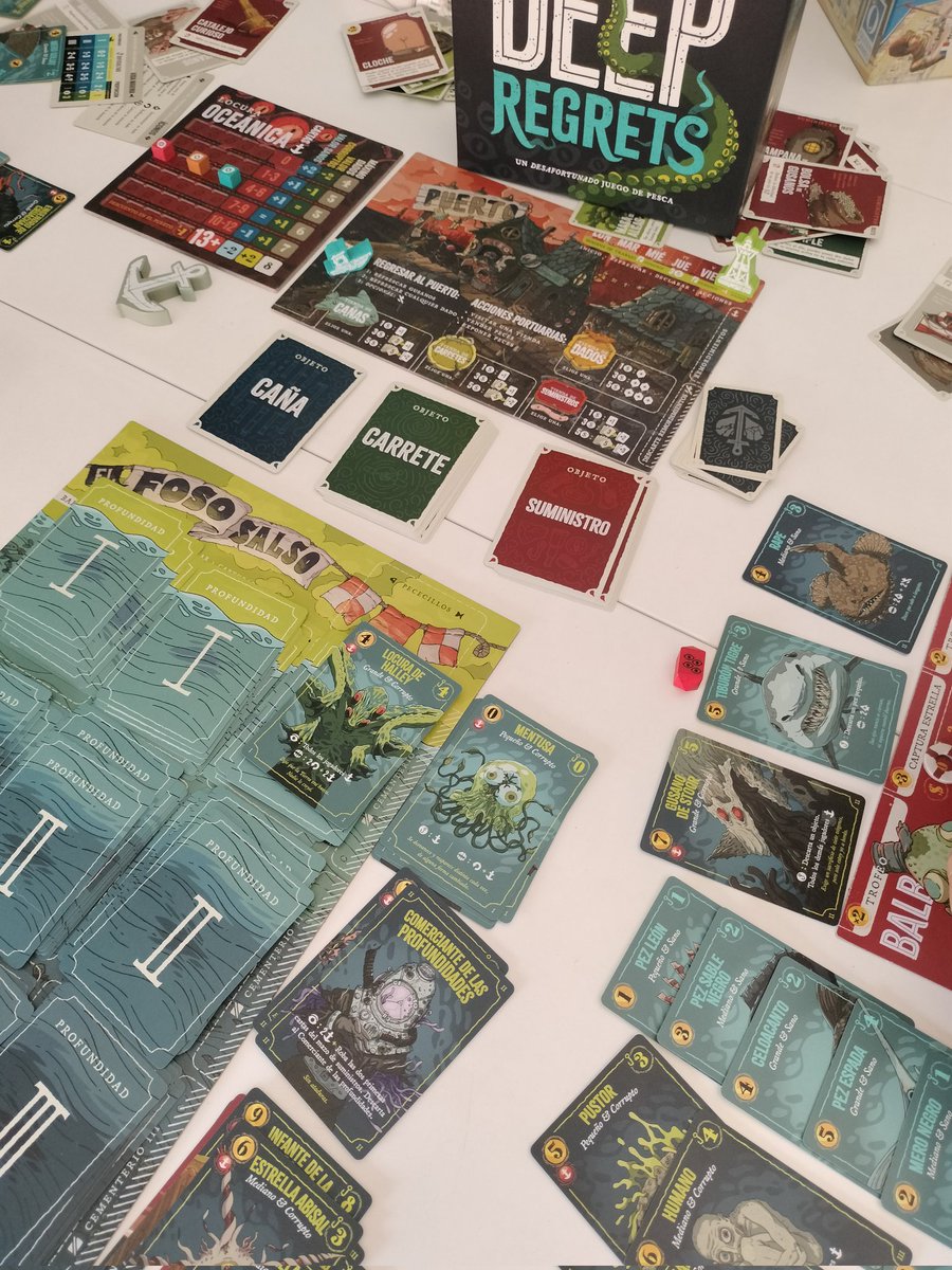 _Owen_Rules_'s tweet photo. Partidaca súper divertida a #DeepRegrets de @2TomatoesGms!
El arte espectacular, el juego una mezcla de push your luck, con cierta gestión de dados y muy loco (nunca mejor dicho) el gestionar la cordura!
¡Súper recomendable!
#OwenRules #JuegosdeMesa https://t.co/U5kx48TANK