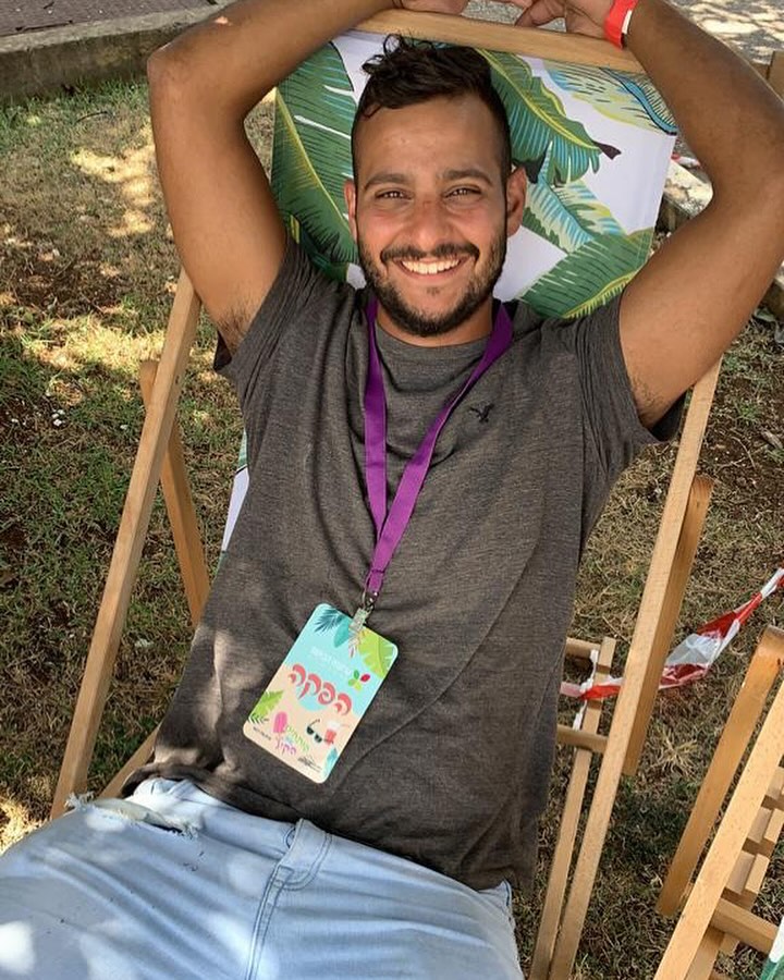 Mazelit_'s tweet photo. Yiftah Dan Tweg, 27, a Jewish Israeli man, was murdered by Hamas terrorists at the Supernova music festival on October 7.

That day, Yiftah and his friends fled to a nearby dumpster to hide once they learned Hamas had invaded.  

At 11:47am, Palestinian militants open fired on the dumpster, killing all but two: the two women Yiftah protected by positioning his body over theirs, TOI reported. 

Never forget🎗️