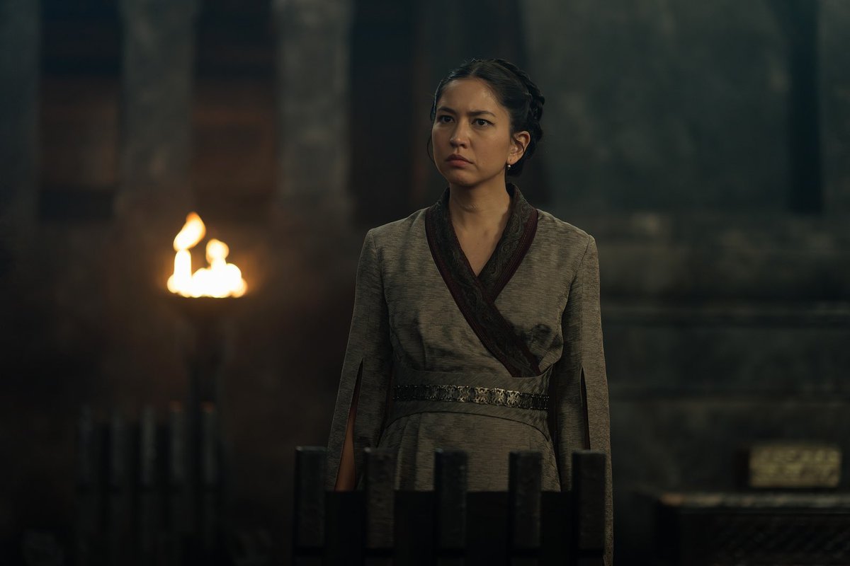 sonoyafiles's tweet photo. new still of sonoya as mysaria in season 3 of house of the dragon! https://t.co/j3z9SLf3Kx