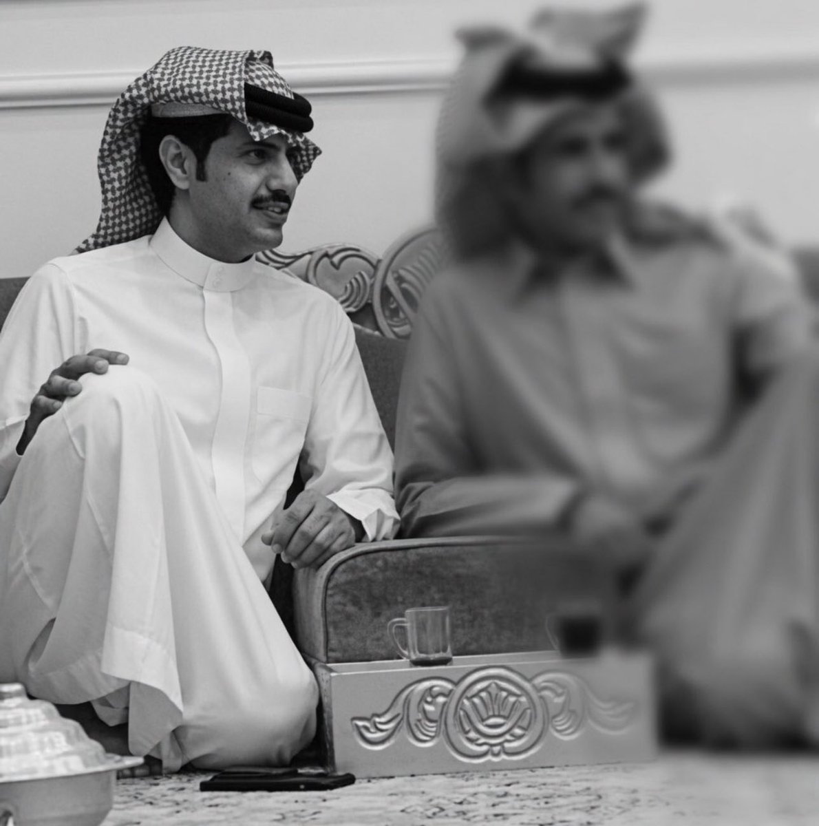 TI974IT's tweet photo. يقول مشيع بن فهيد :

أطيّبك من طيب المسايير و أقهويك 
وأخلي مساييري و اسرح على طرياك . https://t.co/Bhau4E8wyW