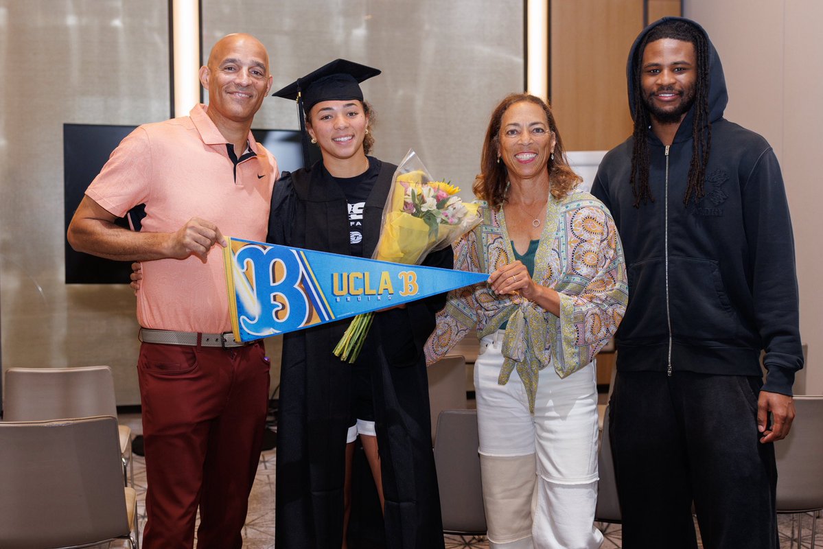 UCLAWBBmuse's tweet photo. shoutout to the @TempoBasketball for celebrating kiki rice for graduating from UCLA, who couldn’t attend the actual ceremony in westwood 💙🐻 https://t.co/DI7rP3cVjw