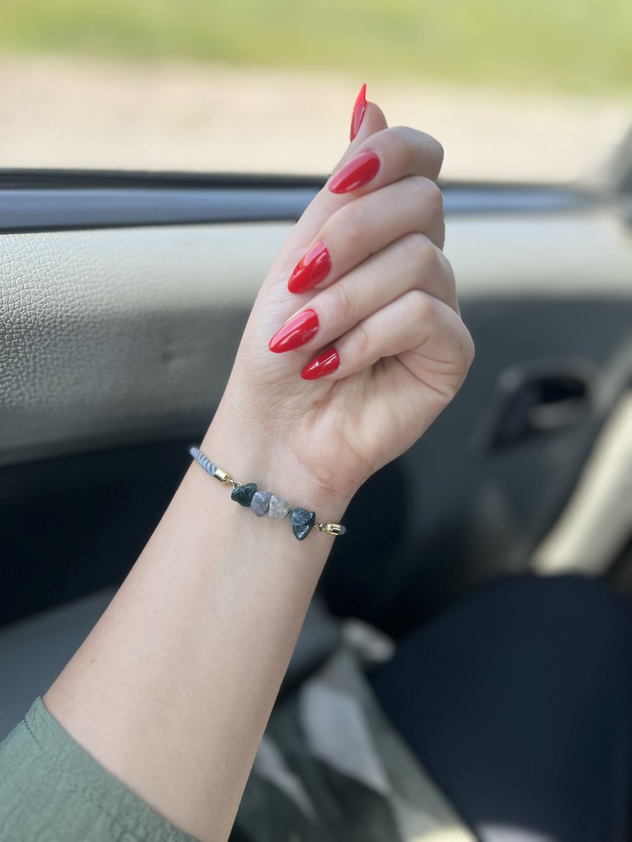 nisonis2000's tweet photo. هی ب ناخنام نگا میکنم و هی میگم ب کیرم همه چی 🥰♥️🫏 https://t.co/EQXZVSuOwH