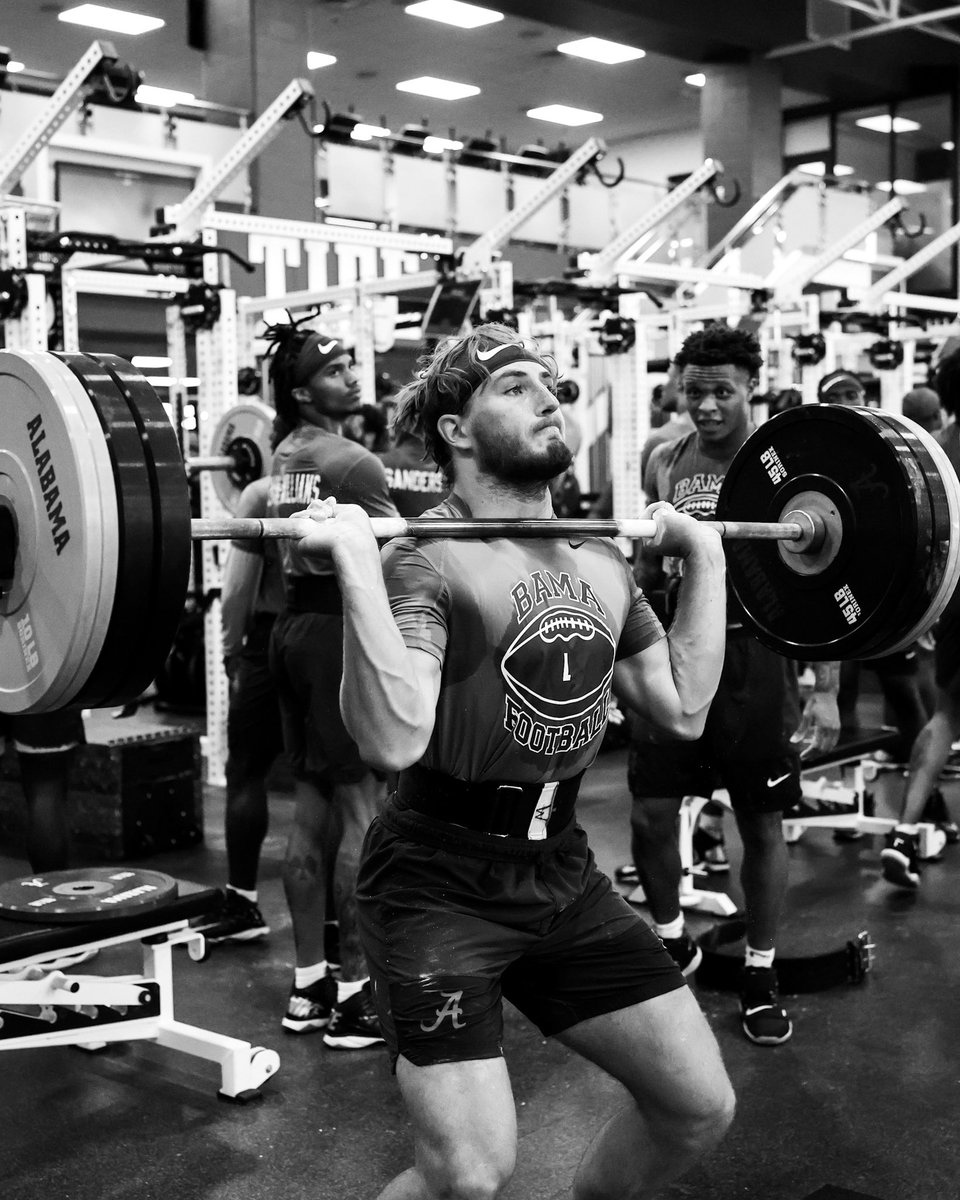 AlabamaFTBL's tweet photo. Work 😤 https://t.co/sSYjTZqDAd