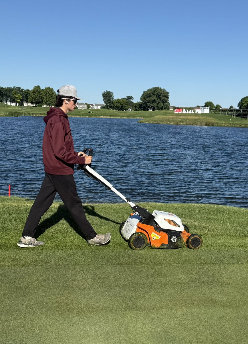 JonathanTurf tweet picture
