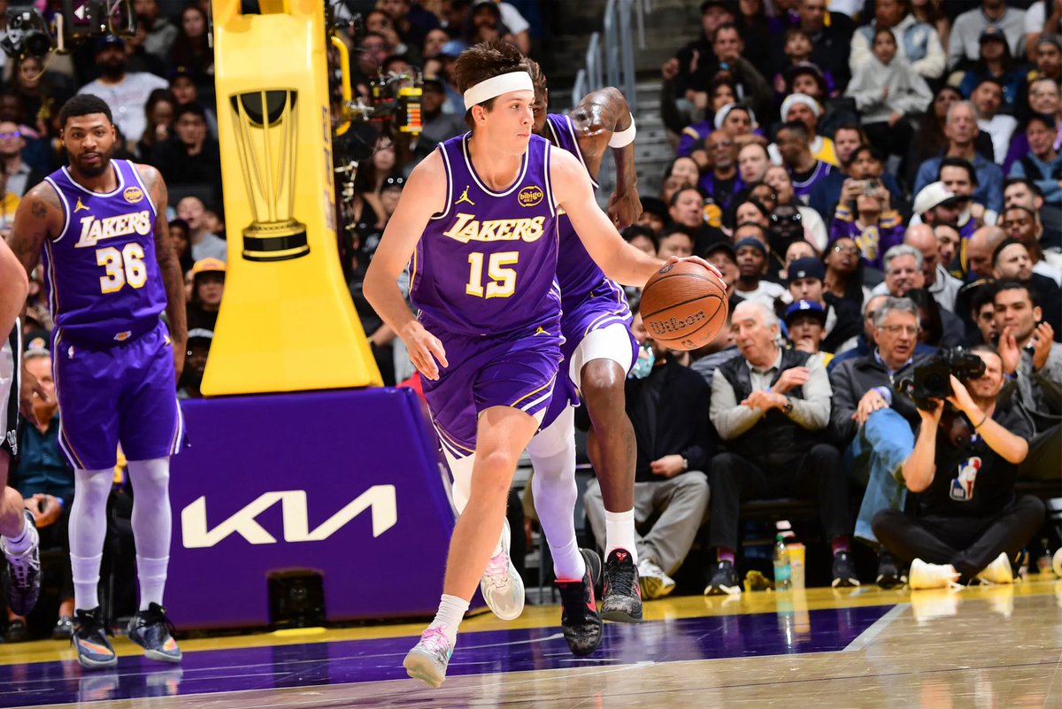 NBA tweet media