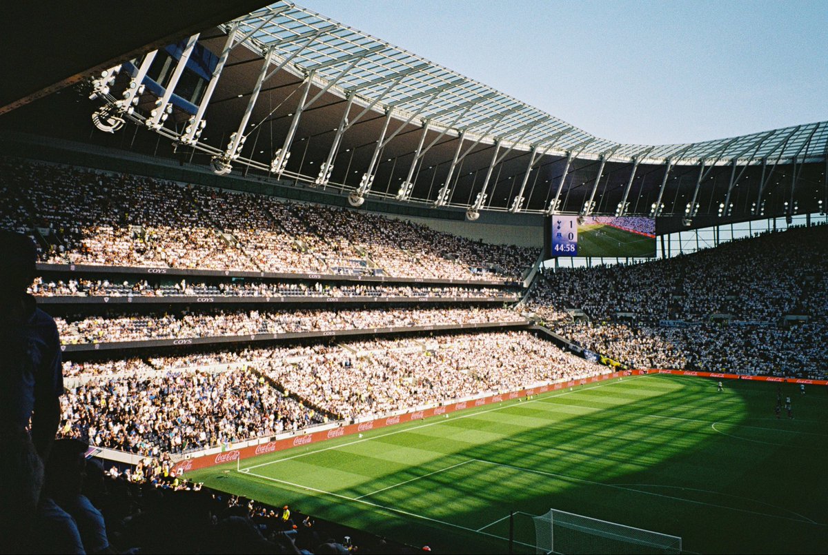 maddie_thfc's tweet photo. Tottenham Hotspur Stadium (and surrounding areas) on Kodak gold https://t.co/EIGjCLhVBR
