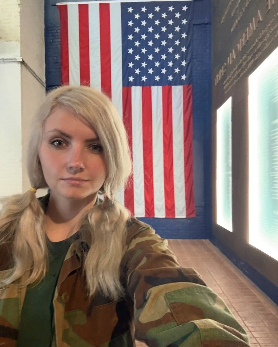 MaryTilesTexas's tweet photo. To everyone here for the World Cup or otherwise 

Welcome to the beautiful USA. 🦅
Enjoy the BBQ, Buc-ee’s and Guns. 🇺🇸 https://t.co/OnOE8gEPi2