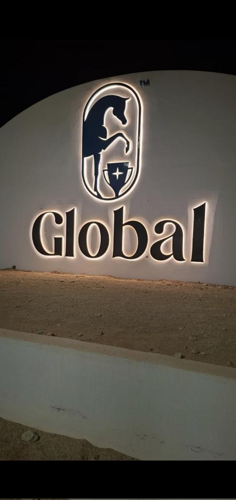 almedan8's tweet photo. يبدو أن مزادات الخيل العربية تعيش اوج ازدهارها 
فبعد مزاد الخالدية الناجح بكل المقايس
وفي عالم الجمال والجميلات
أقام مزاد قلوبل اليوم مزاد مميز وشهد رقم قياسي ومهره لم تتعدى الاشهر الاولى تسجل رقم كبير بعد أن بيعت ب مليون واربعمئة وستون الف دون أمها
من قبل مربط النير الى مربط العود
وسط حضور كبير من كافة منطقة الخليج
وتحت أدارة سعودية بقيادة عبدالله الشايع✔️💚✔️
وكالعادة كان نجم المزاد عثمان المرشود خبير المزادات وعرابها الكبير🎖🤝🎖