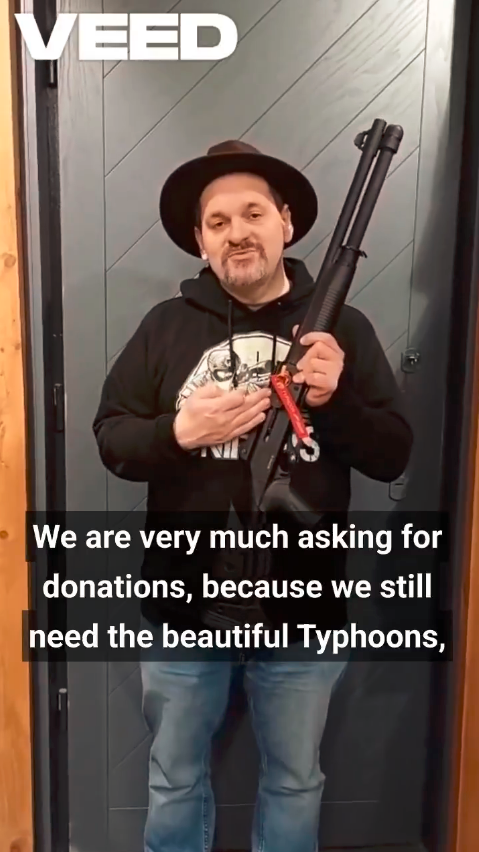 CrimeaRiverBaby's tweet photo. Shotguns and collimators are affordable and reliable anti-drone protection 🛰️💥 Yuri constantly receives requests for them because everyone loves them and wants them, especially Typhoons 🌪️

Even a repost ⬇️ makes a difference ❤️🙌

✨ #WarriorsOfLight ✨ https://t.co/LPmNT0a7mY