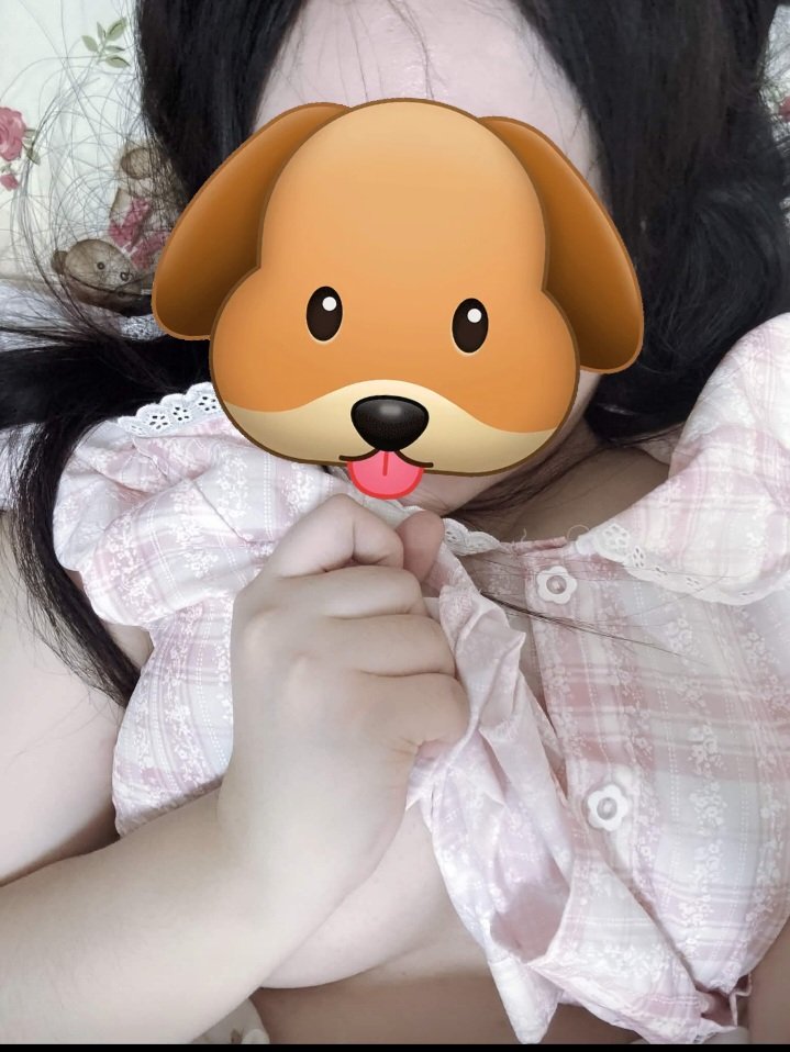 _ipX9's tweet photo. เอารูปไปชักก่อนนอนมั้ยค่ะ ฟรีไม่ต้องแล ก🩷
. https://t.co/RfVEI68wfj