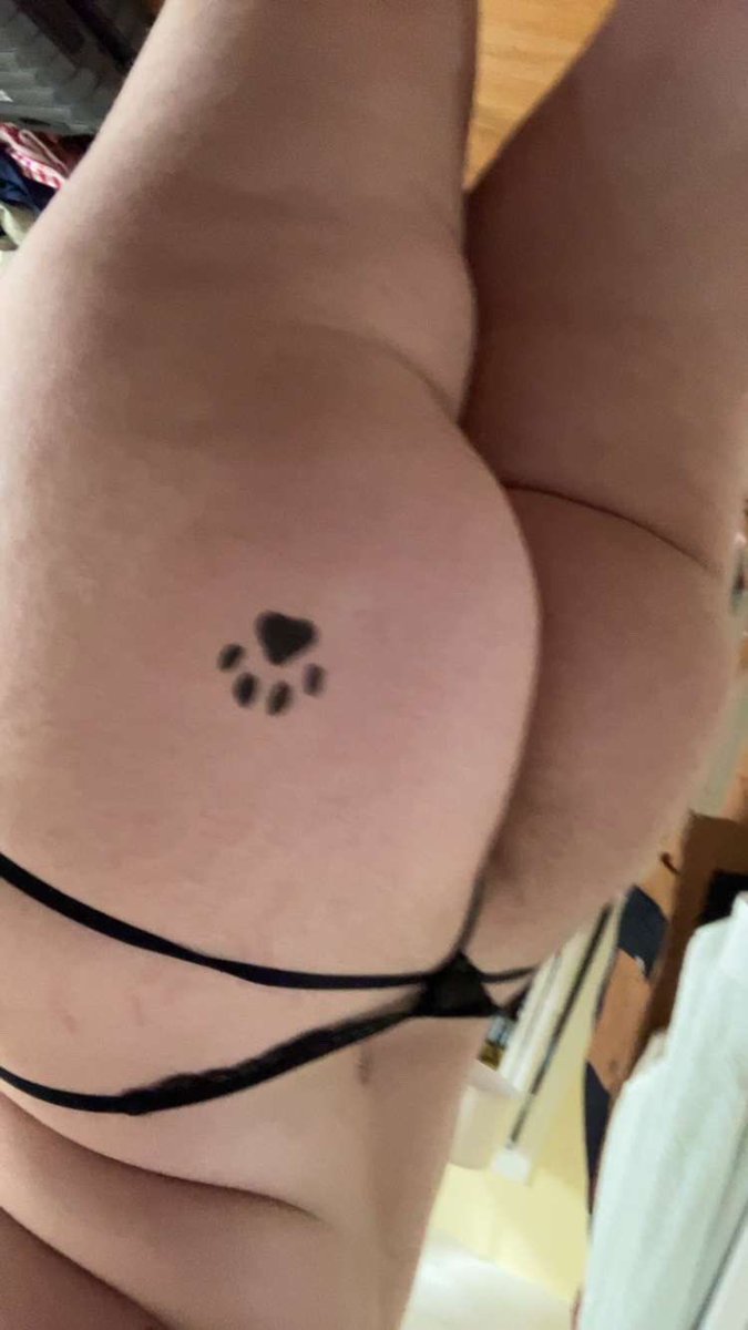 Samhistler's tweet photo. Founds some temporary tattoo markers https://t.co/f8ELsup0JN